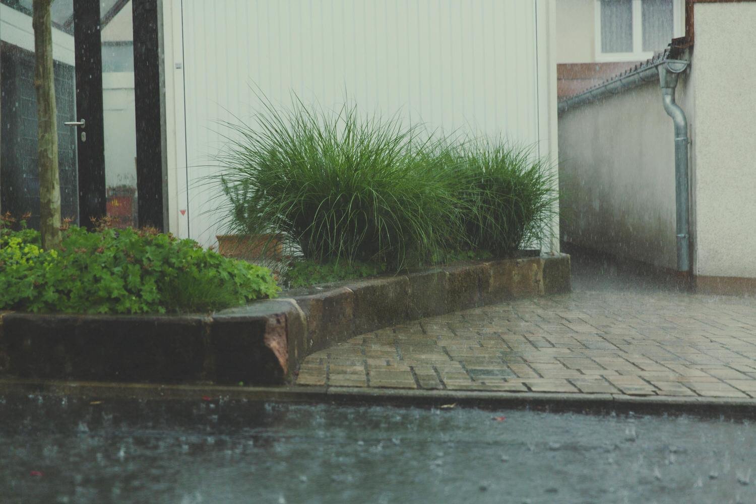 tips to help prevent flooding at home and reduce water damage